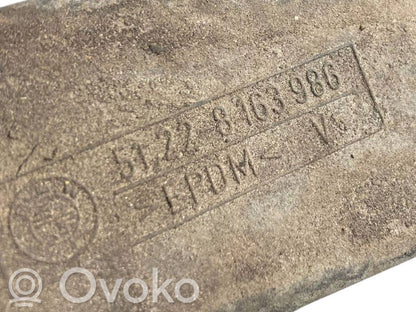 Durvju atvēruma ierobežotājs