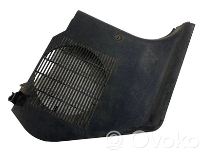 Side speaker trim