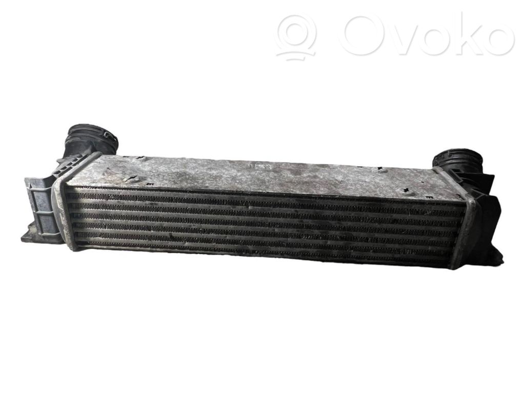 Starpdzesētāja radiators