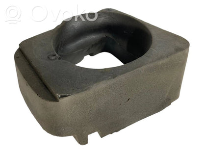 Ātrumu pārslēgšanas sviras dekoratīvā apdare (plastmasas)