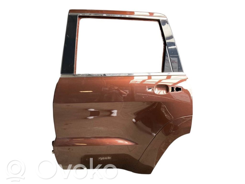 Aizmugurējās durvis