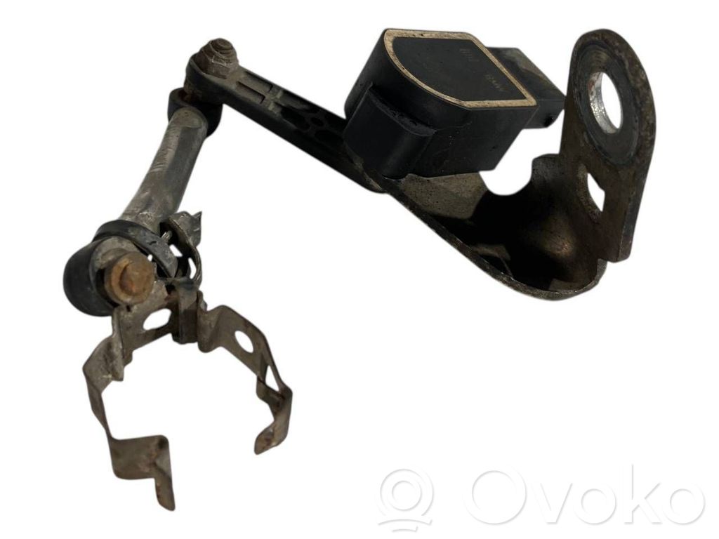 Augstuma sensors (priekšējo lukturu)