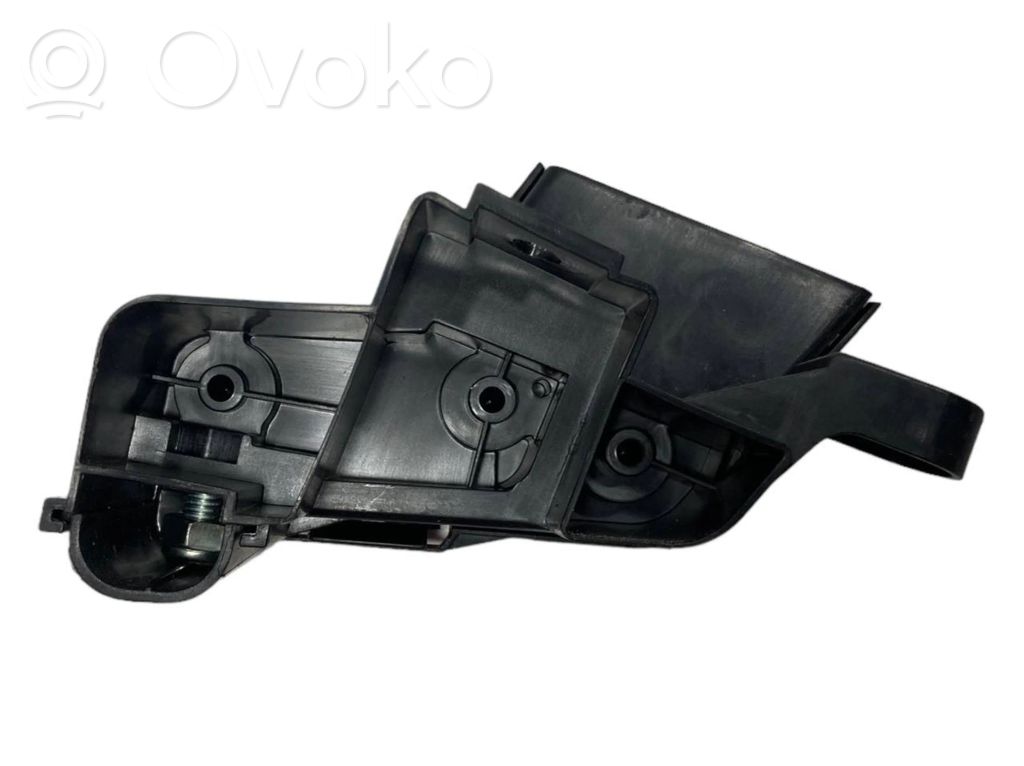 Vacuum air tank