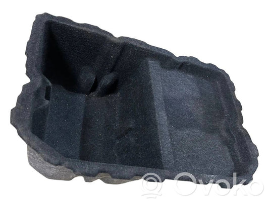 Trunk storage compartment