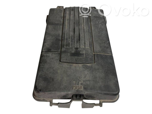 Akumulatora kastes vāks