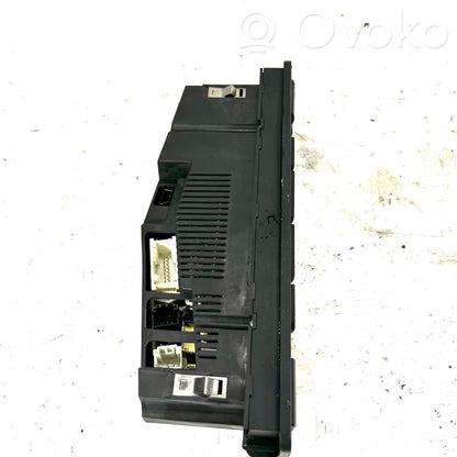 Air conditioning / climate control / interior heating control unit (in the passenger compartment)