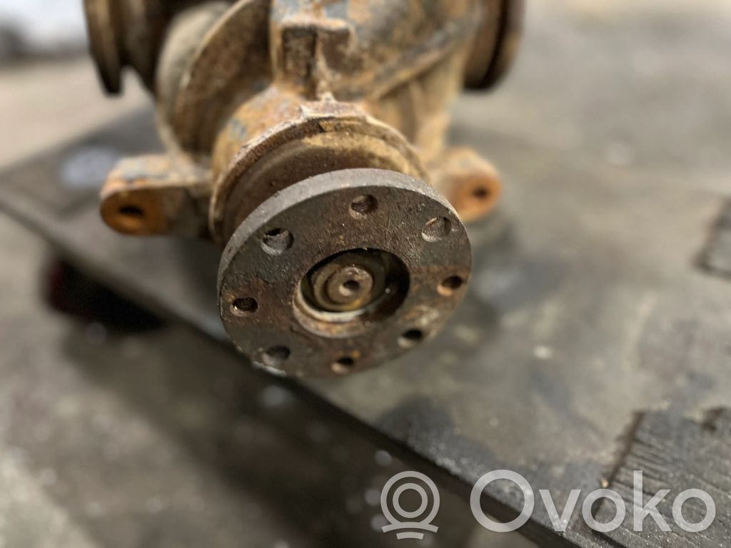 Aizmugurējais reduktors