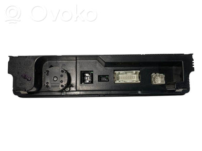 Gaisa kondicioniera / klimata kontroles / salona apsildes vadības bloks (salonā)