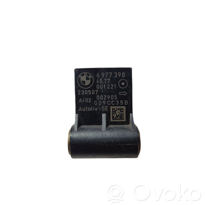 Airbag impact sensor