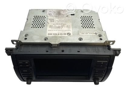 Radio / CD/DVD atskaņotājs / navigācija