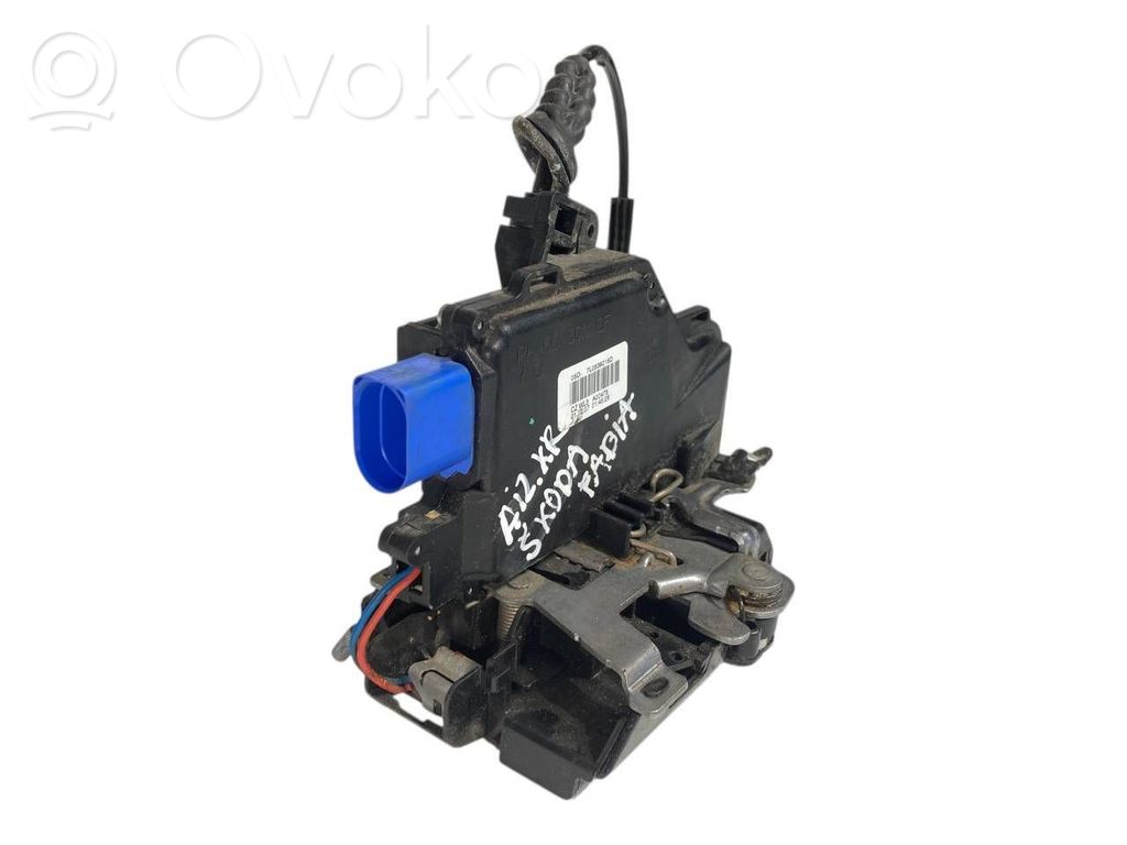 Aizmugurē slēdzene