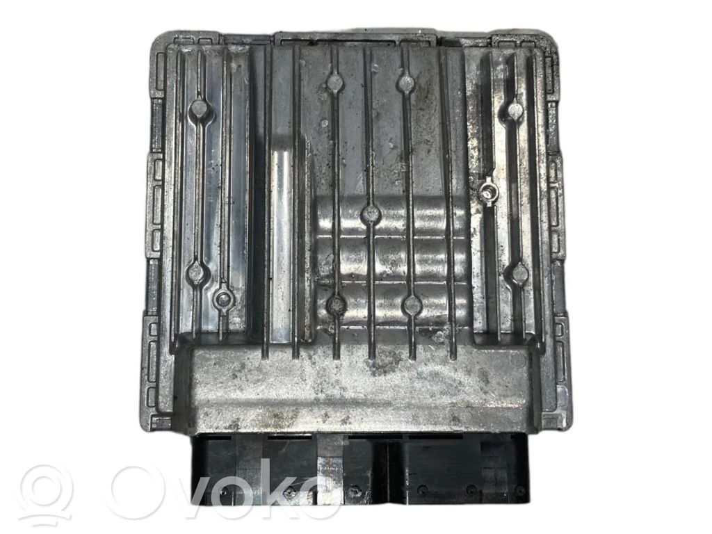 Блок управления двигателем