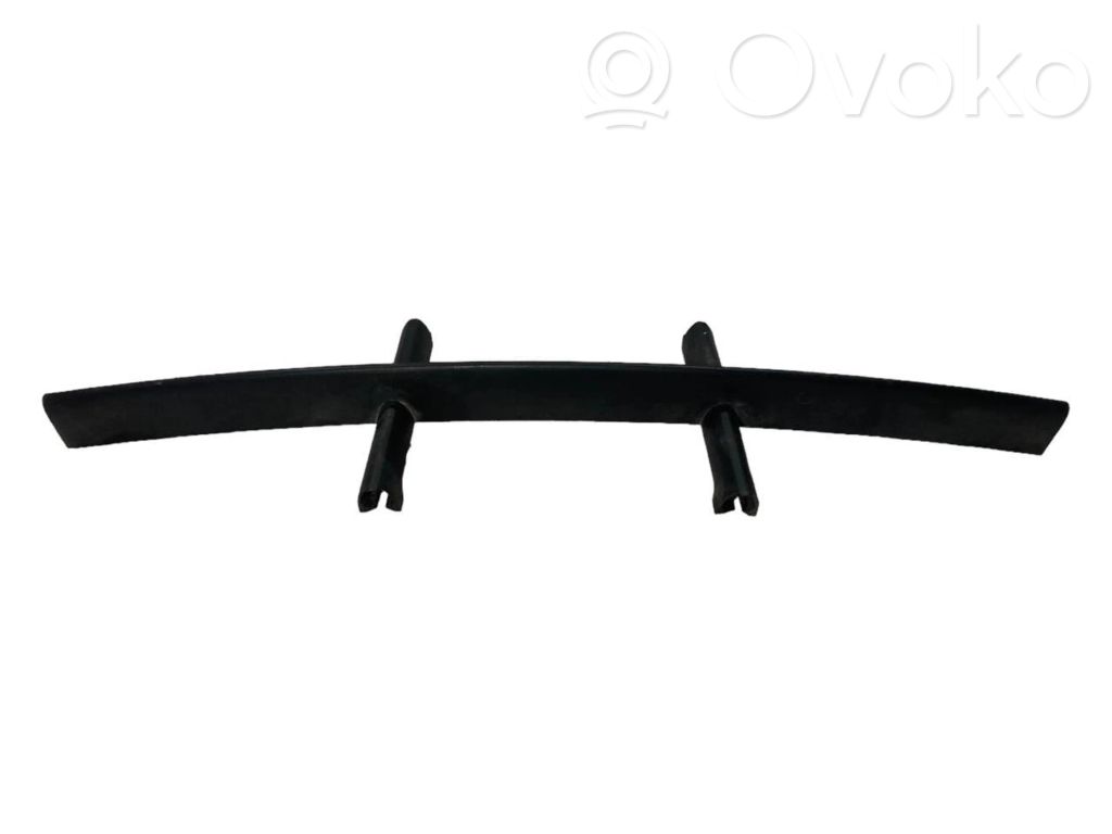 Lower grille (three-piece)