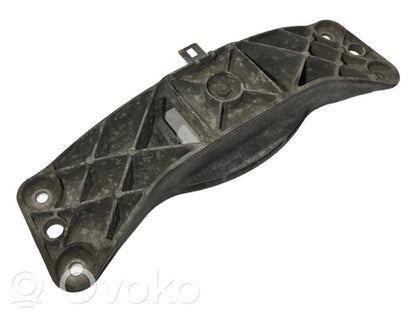 Pārnesumkārbas stiprinājuma kronšteins