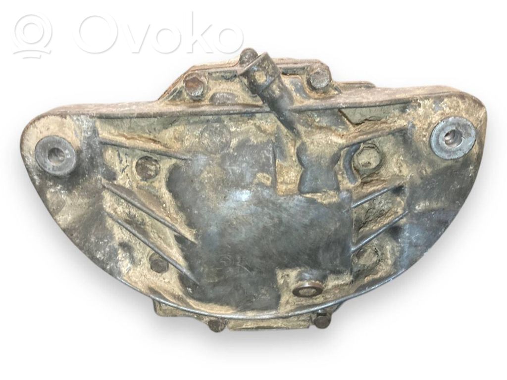 Aizmugurējais reduktors