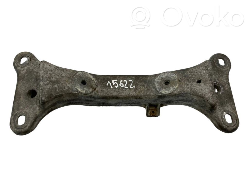 Transmission mounting bracket