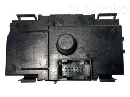 Headlight switch