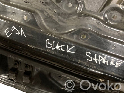 Aizmugurējās durvis