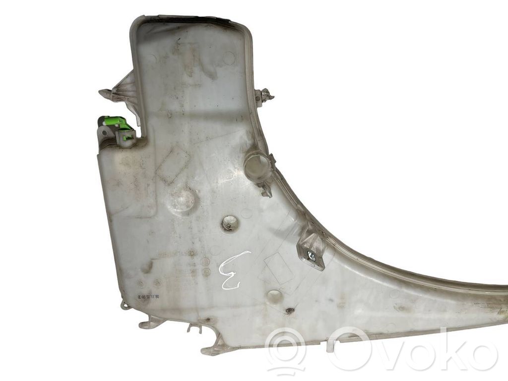 Window fluid tank
