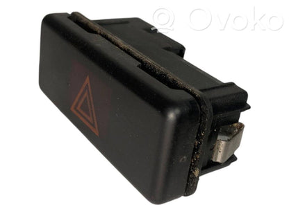 Avārijas lukturu slēdzis