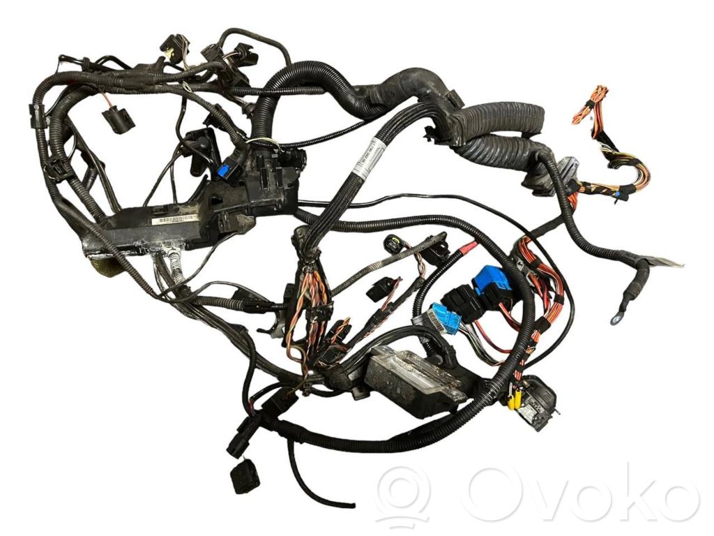 Dzinēja vadu instalācija