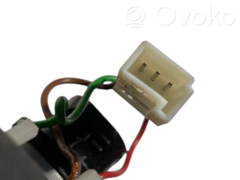 Aizmugurējais lukturis pārsegā