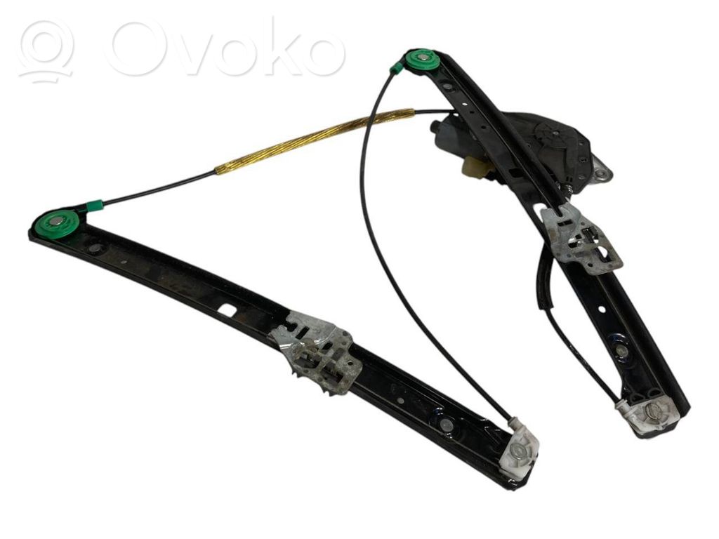 Priekšpusē elektriskā loga pacelšanas mehānisma komplekts