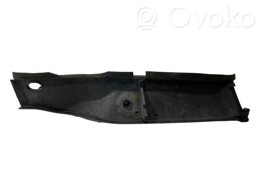 Cita veida dzinēja nodalījuma detaļa