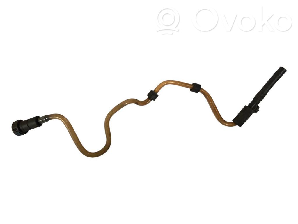 Degvielas caurulīte (-es)