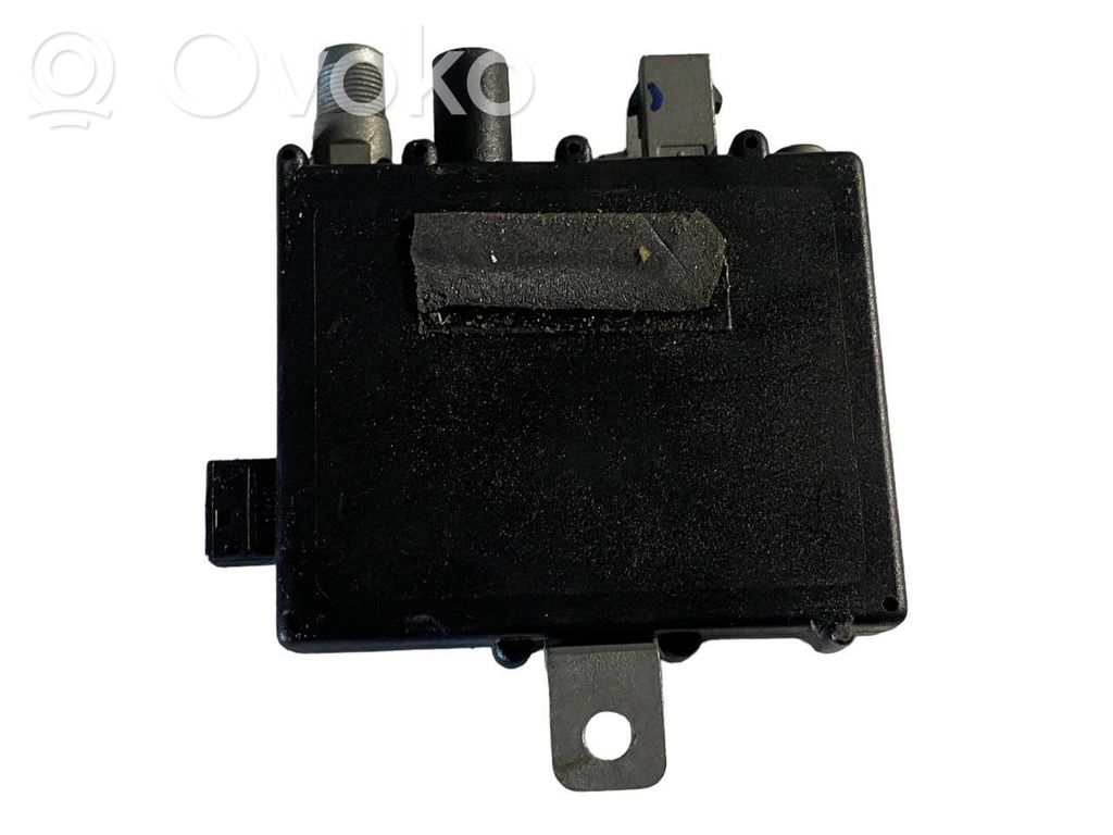 Antenna amplifier