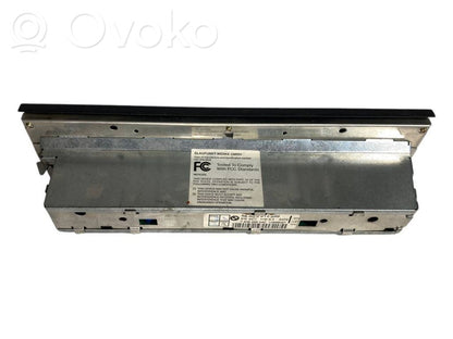 Radio / CD/DVD atskaņotājs / navigācija