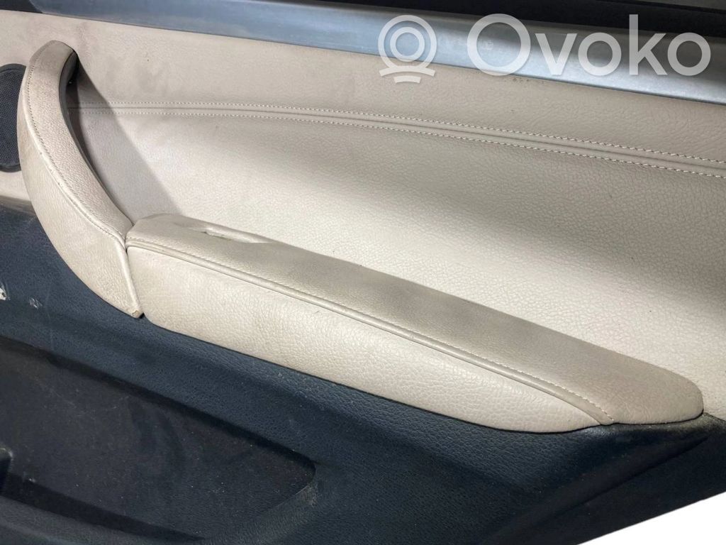 Rear door trim