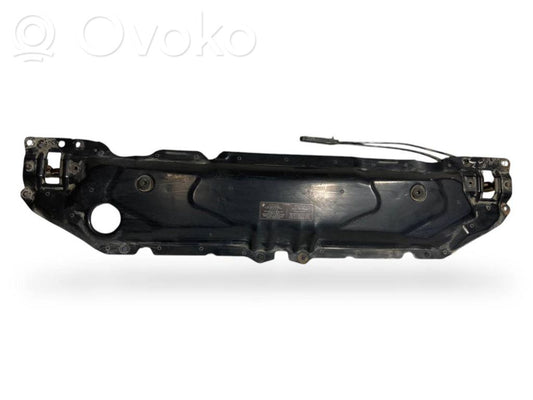 Radiatoru paneļa augšējā daļa (televizors)