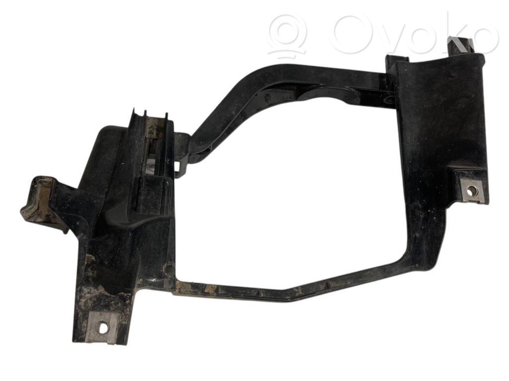 Priekšējā luktura turētājs