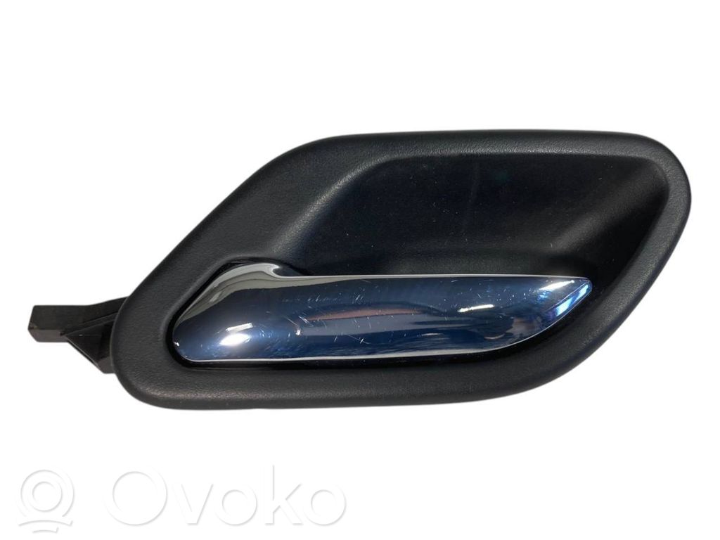 Внутренняя ручка открывания