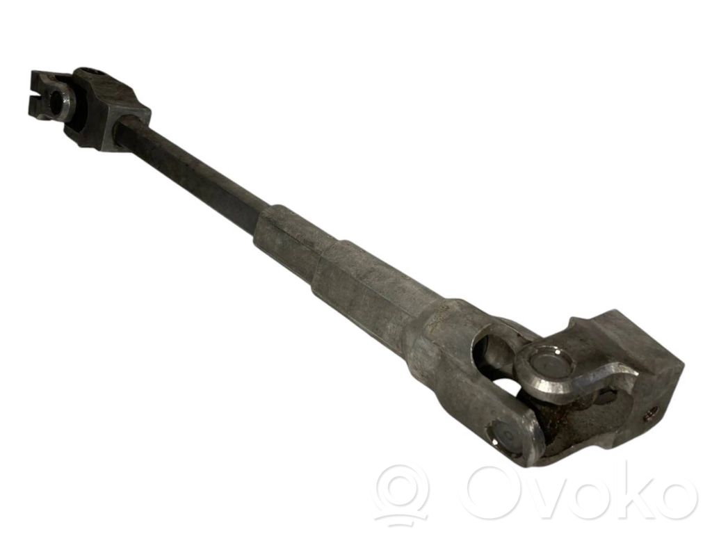 Stūresrata ass krustsavienojums