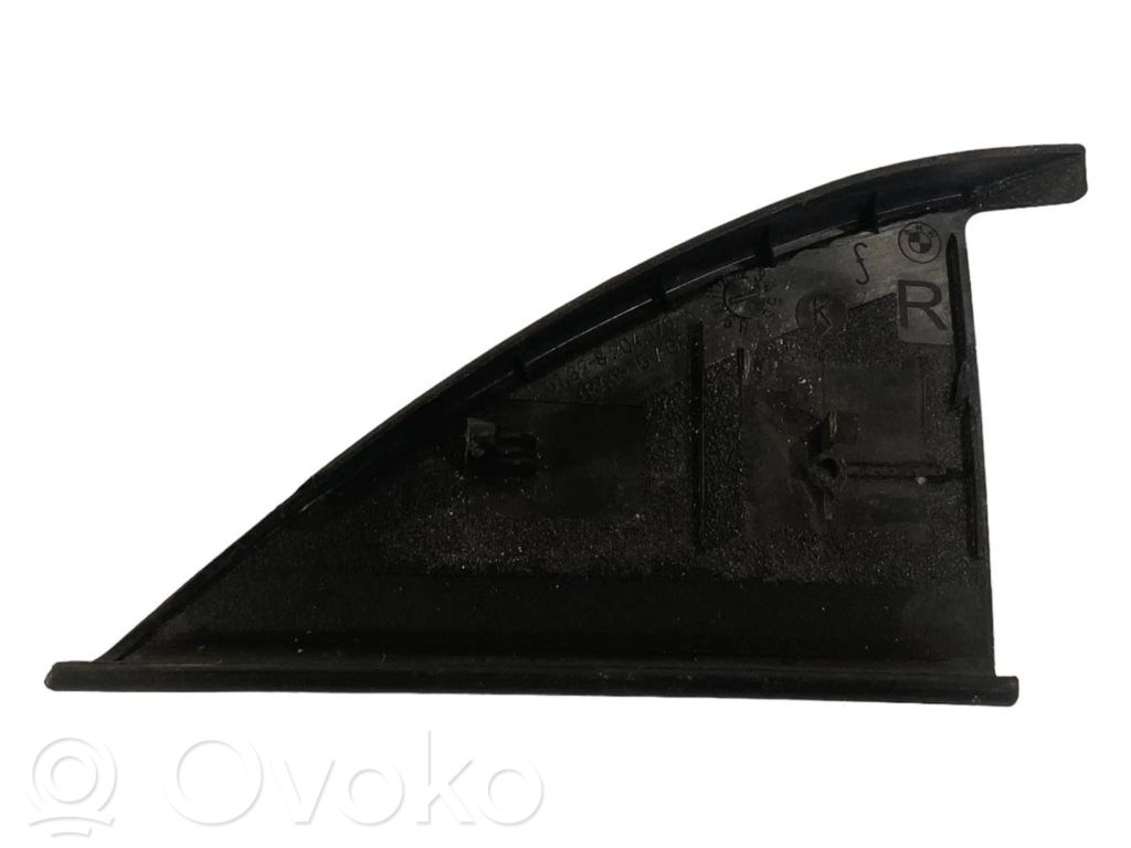 Cita veida priekšpusē durvju dekoratīvās apdares detaļa