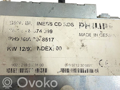 Radio / CD/DVD atskaņotājs / navigācija