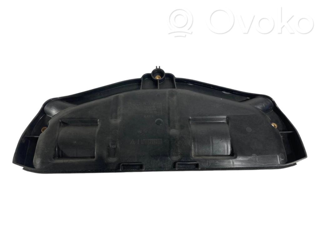 Другой тип декоративной отделки багажника