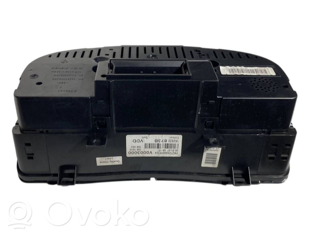 Spidometrs (instrumentu panelī)