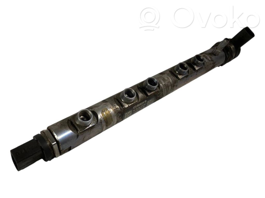 Degvielas maģistrālā caurule