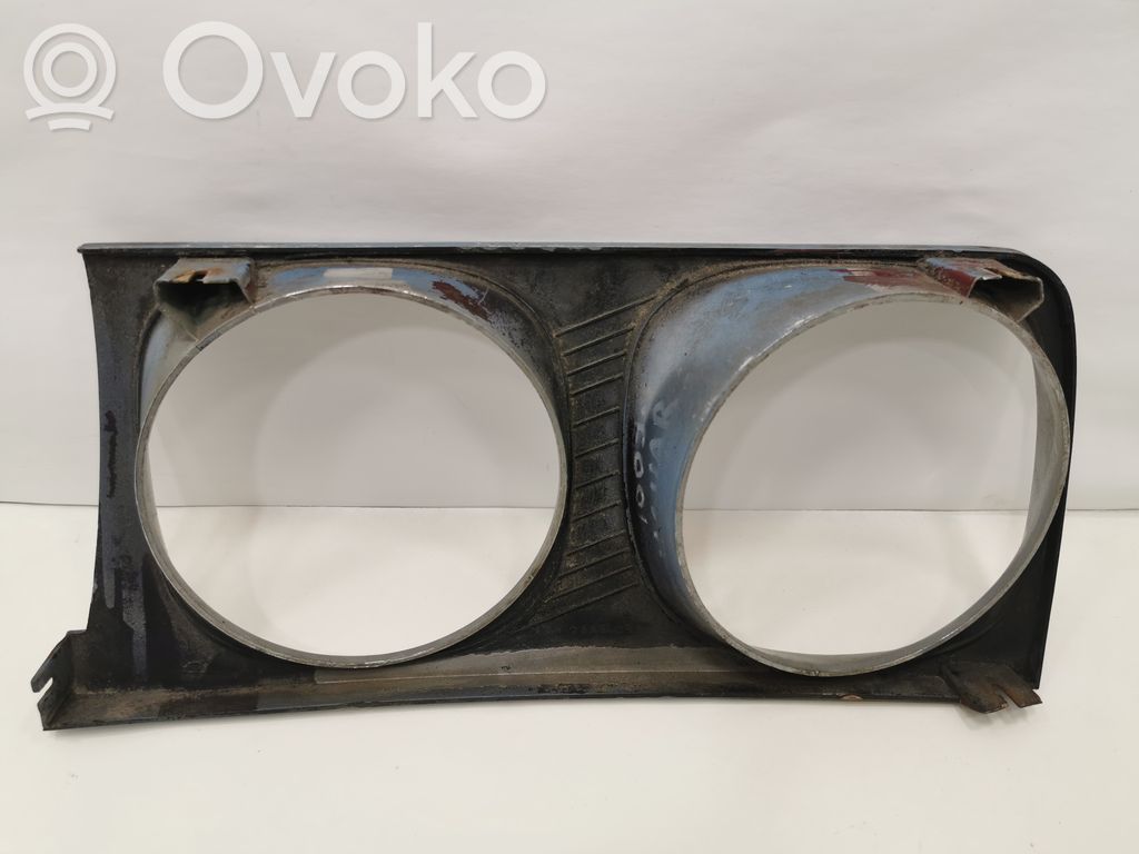 Priekšējā luktura dekoratīvā apdare