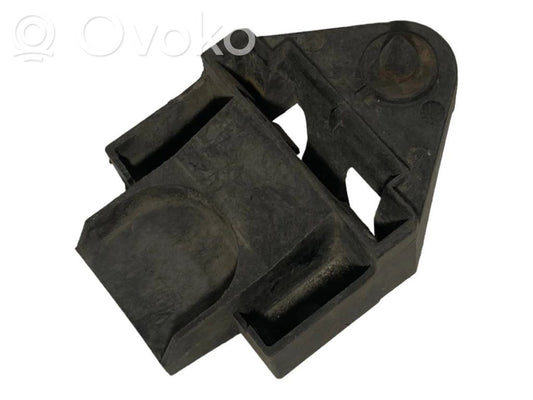 Radiatora (-u) turētājs / kronšteins