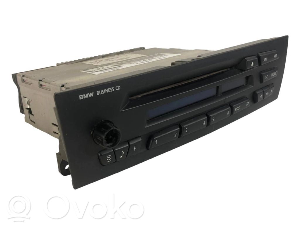 Radio / CD/DVD atskaņotājs / navigācija