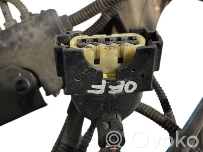 Dzinēja vadu instalācija