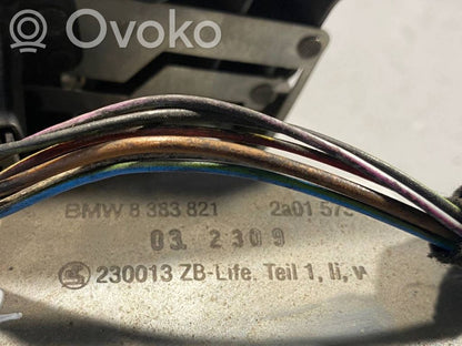 Aizmugurējais lukturis virsbūvē