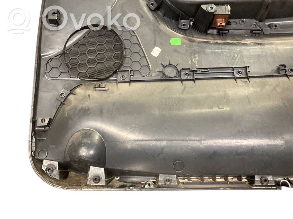 Отделка передней двери