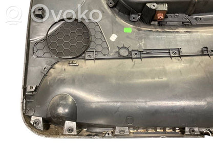 Отделка передней двери