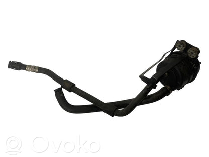 Stūres pastiprinātāja šķidruma tvertne