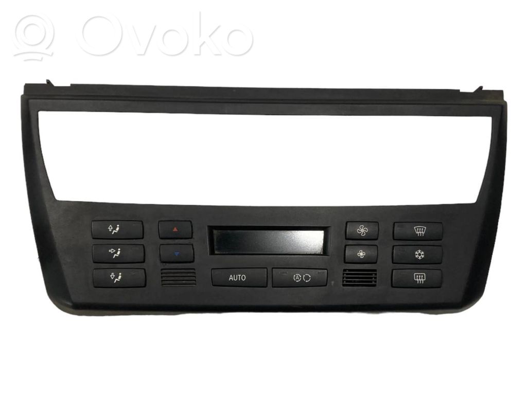 Air conditioning / climate control / interior heating control unit (in the passenger compartment)